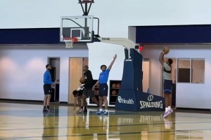 首轮15号秀！索伯最新投篮训练，看来恢复的不错！